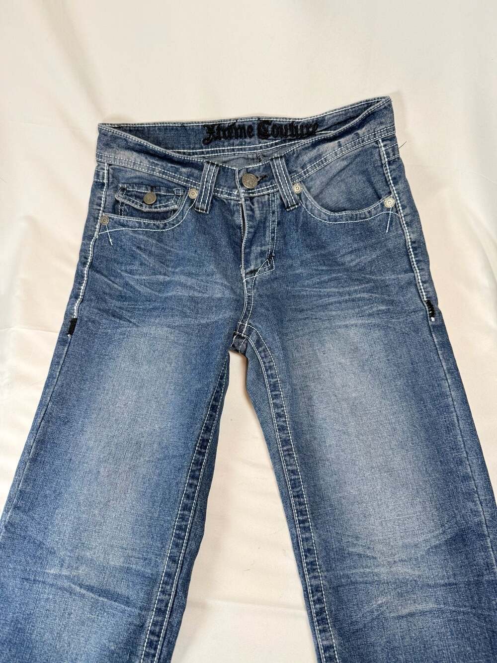 Y2K Xtreme Couture Mens Blue Distressed Embroidered Flap Pocket Denim Jeans W28